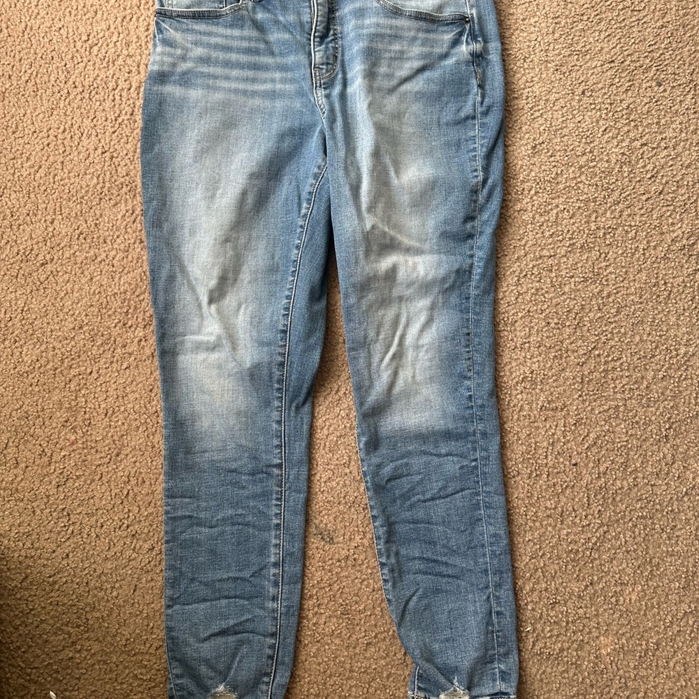 BKE Women's Light Blue Skinny Jeans